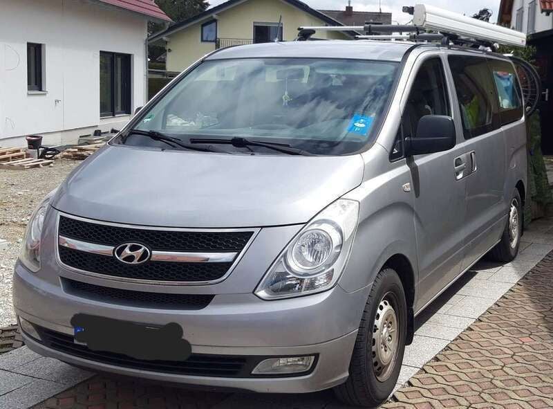 Grau Gebraucht 2013 Hyundai H-1 Classic Van / Kleinbus | 9.500 € (Guter Preis) - Bild 1/4