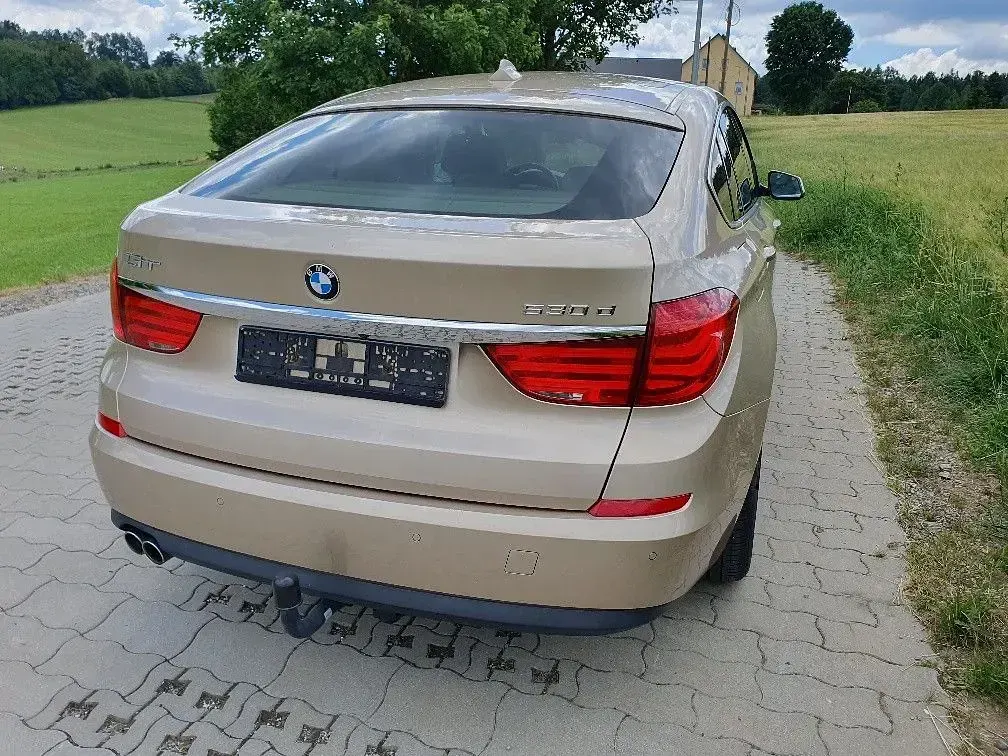 Gebraucht BMW 530 245 PS (180 kW) 2010 Beige Limousine