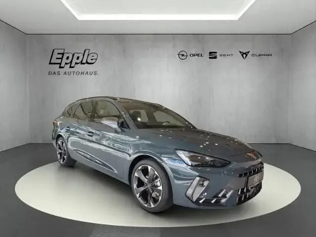 Neu Cupra Leon 150 PS (110 kW) 2025 Blau Kombi