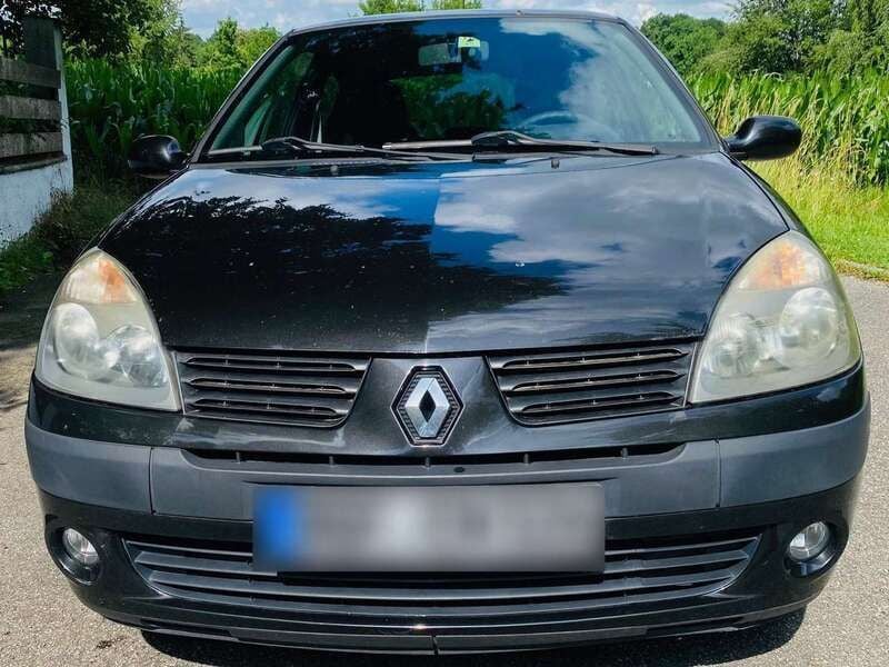 Schwarz Gebraucht 2004 Renault Clio II Kleinwagen | 900 € (Superpreis) - Bild 1/4