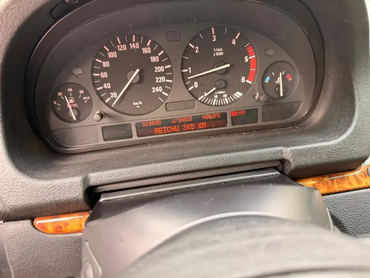 Gebraucht BMW X5 Basis 218 PS (160 kW) 2005 Schwarz SUV