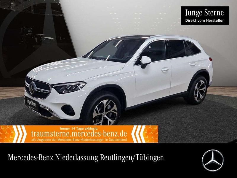 Weiß Gebraucht 2023 Mercedes GLC300e Avantgarde SUV | 55.890 € (Etwas zu teuer) - Bild 1/3