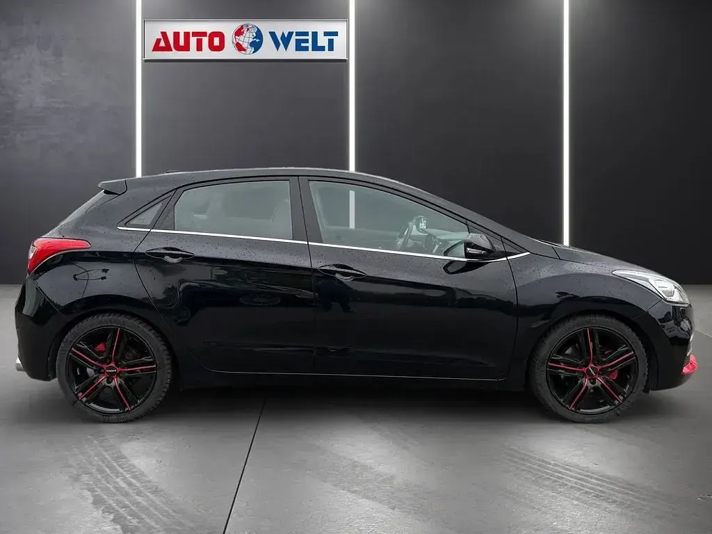 Gebraucht Hyundai i30 Turbo 186 PS (136 kW) 2015 Schwarz Limousine