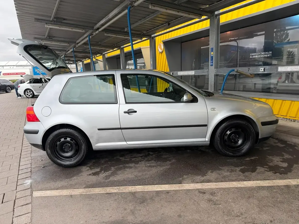 Gebraucht VW Golf 101 PS (74 kW) 2002 Grau Coupé