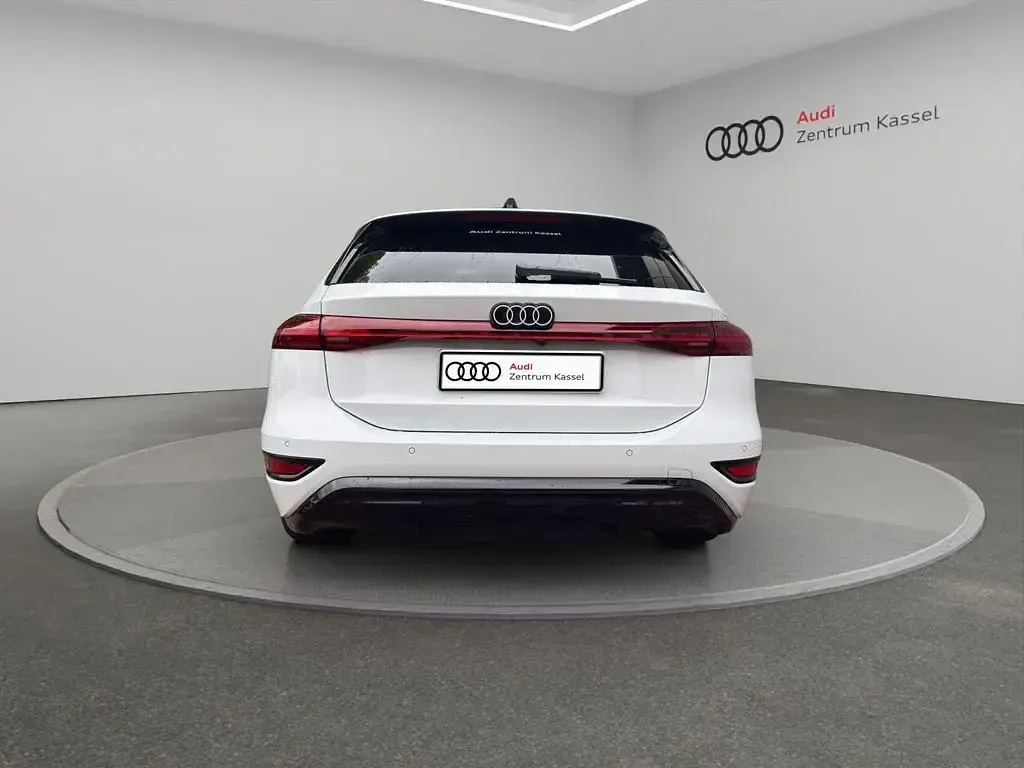 Używany Audi A6 e-tron Ambiente 239 kW (326 KM) 2025 Szary Kombi