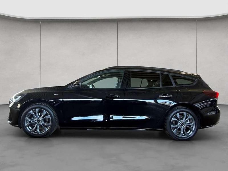 Gebraucht Ford Focus ST-Line X 116 PS (85 kW) 2025 Agate black metallic Kombi