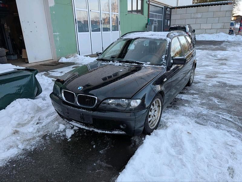 Gebraucht BMW 320 150 PS (110 kW) 2002 Schwarz Kombi