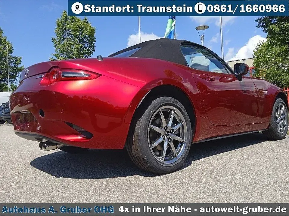 Neu Mazda MX5 Exclusive-Line 132 PS (97 kW) 2026 Soul red crystal m Cabrio