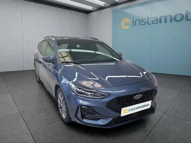 Gebraucht Ford Focus ST-Line 155 PS (114 kW) 2023 Blau Kombi