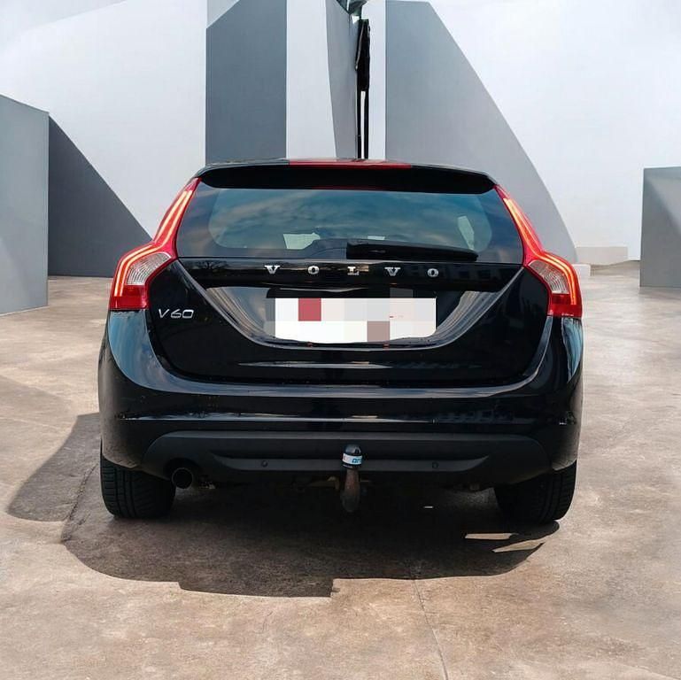 Gebraucht Volvo V60 Kinetic 163 PS (119 kW) 2012 Schwarz Kombi