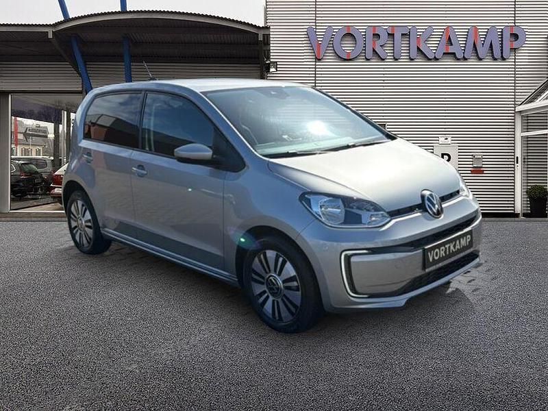 Gebraucht VW e-up! 61 kW (83 PS) 2021 Tungsten silver (metallic) Kleinwagen