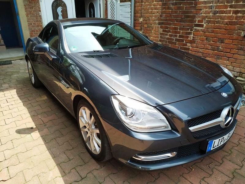 Gebraucht Mercedes SLK200 184 PS (135 kW) 2012 Grau Cabrio
