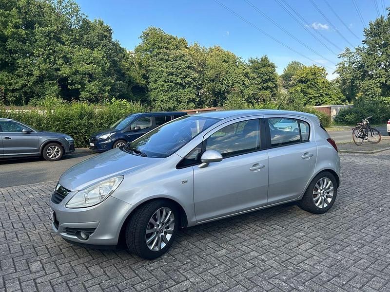 Silber Gebraucht 2008 Opel Corsa Innovation Limousine | 1.850 € (Fairer Preis) - Bild 1/4
