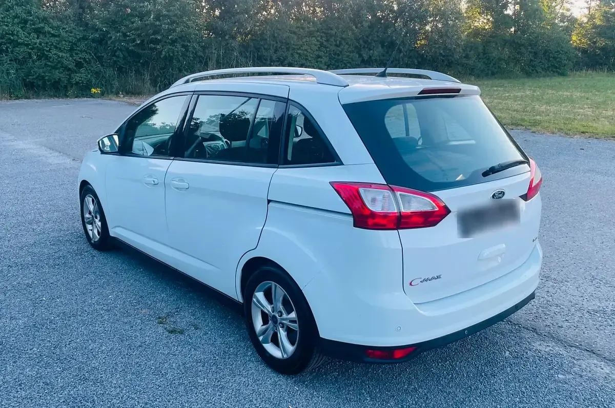 Gebraucht Ford Grand C-Max Titanium 150 PS (110 kW) 2013 Weiß Van / Kleinbus