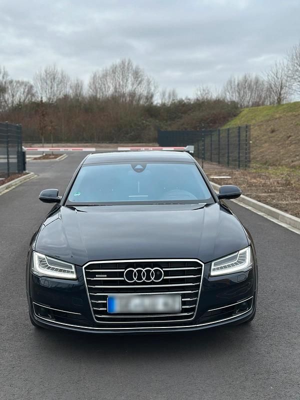 Second-hand Audi A8 385 CP (283 kW) 2014 Albastru Berlinǎ