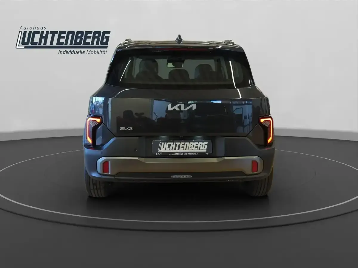 Neu Kia EV2 Air 108 kW (147 PS) 2026 Grau SUV