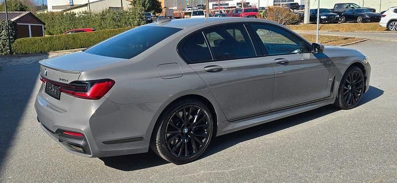 Gebraucht BMW 740 Performance 340 PS (250 kW) 2021 Grau Limousine