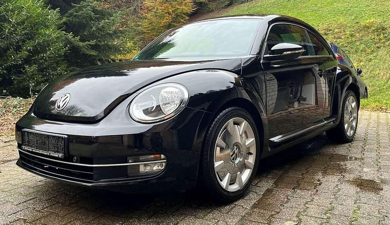 Gebraucht VW Beetle 105 PS (77 kW) 2012 Schwarz Kleinwagen