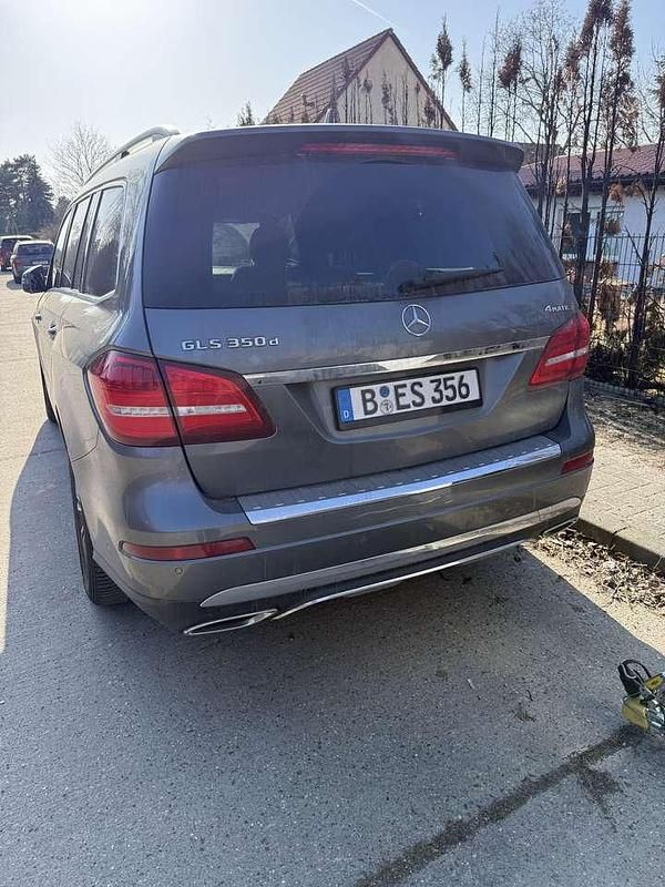 Gebraucht Mercedes GLS350 258 PS (189 kW) 2017 Grau SUV