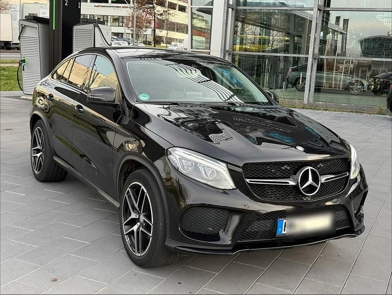 Schwarz Gebraucht 2016 Mercedes GLE350 AMG line Coupé | 28.500 € (Fairer Preis) - Bild 1/4