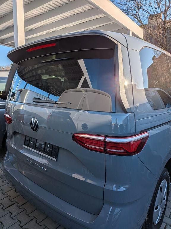 Neu VW Multivan 150 PS (110 kW) 2026 Grau Van