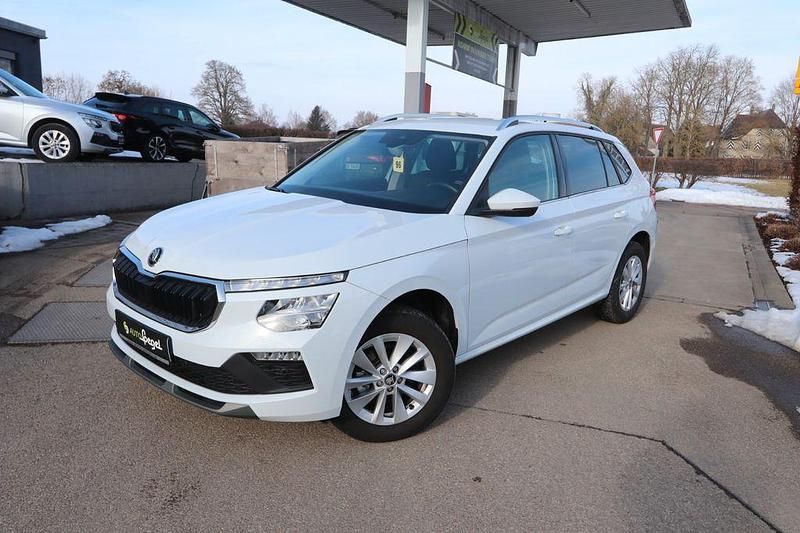 Gebraucht Skoda Kamiq Selection 116 PS (85 kW) 2025 Bila moon/moon white SUV