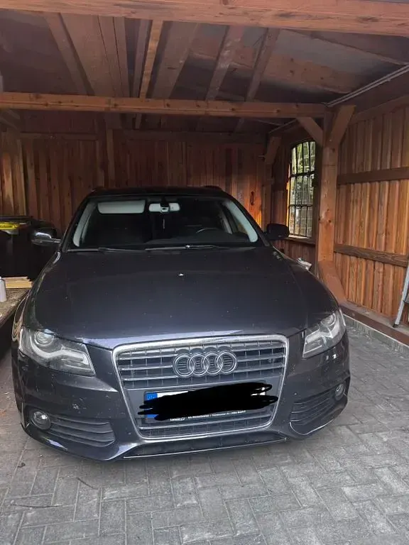 Gebraucht Audi A4 Performance 143 PS (105 kW) 2011 Grau Limousine