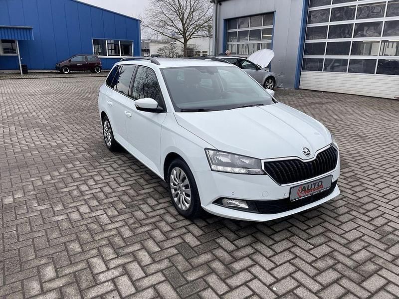 Gebraucht Skoda Fabia Ambition 95 PS (69 kW) 2019 Weiß Kombi