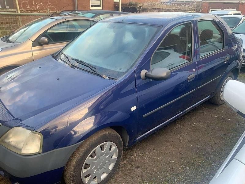 Blau Gebraucht 2006 Dacia Logan Limousine | 1.799 € (Etwas zu teuer) - Bild 1/4