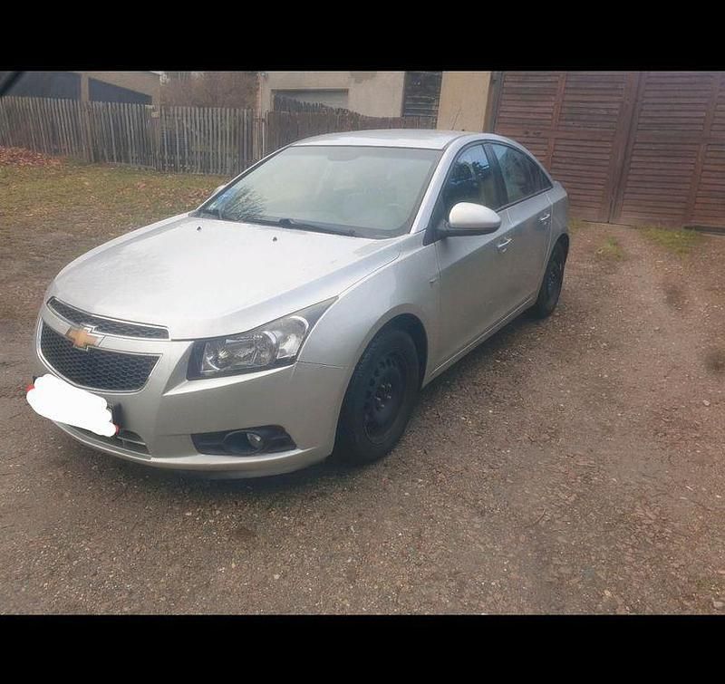 Gebraucht Chevrolet Cruze LS 124 PS (91 kW) 2010 Grau Limousine