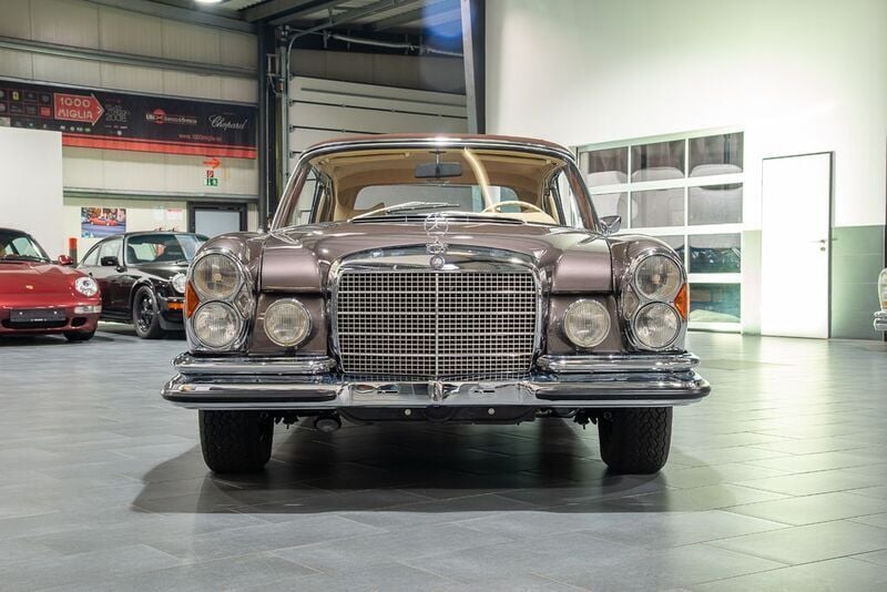 Gebraucht Mercedes W111 200 PS (147 kW) 1971 Braun Cabrio