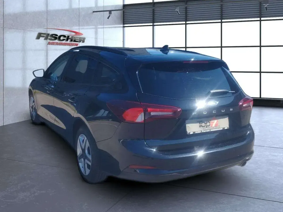 Gebraucht Ford Focus Cool & Connect 120 PS (88 kW) 2022 Schwarz Kombi