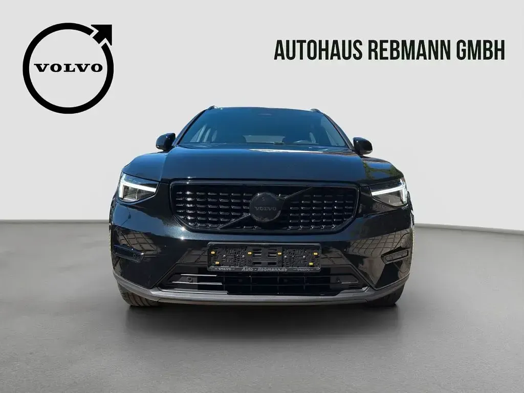 Gebraucht Volvo XC40 Plus 163 PS (119 kW) 2025 Schwarz SUV