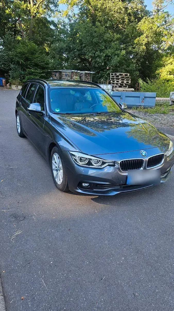 Gebraucht BMW 320 Efficient Dynamics 163 PS (119 kW) 2017 Grau Kombi