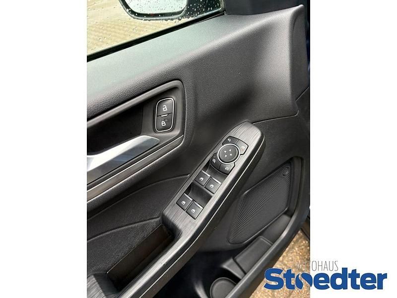 Gebraucht Ford Kuga Titanium 152 PS (111 kW) 2021 Blau SUV