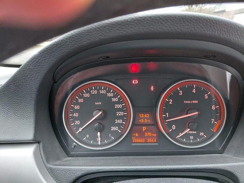 Gebraucht BMW 325 218 PS (160 kW) 2008 Grün Kombi
