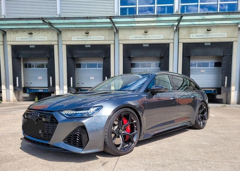 Grau Gebraucht 2023 Audi RS6 Performance Kombi | 126.900 € - Bild 1/4