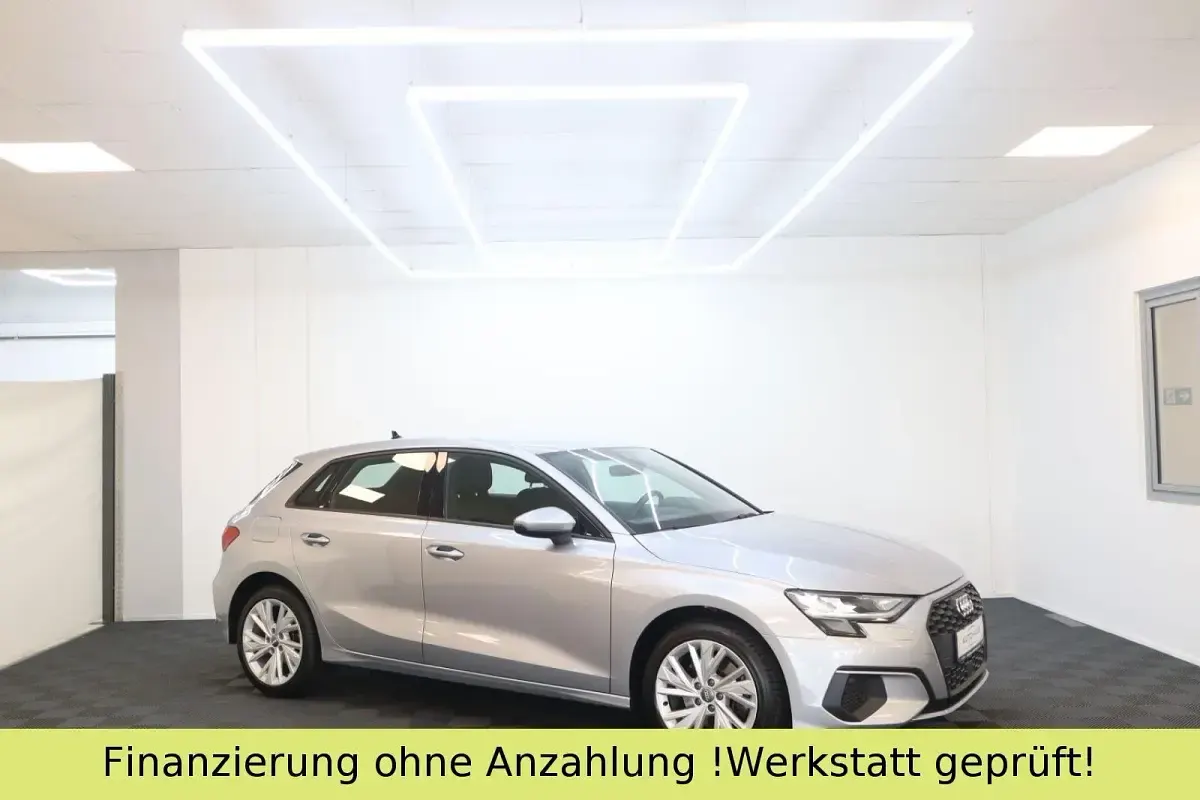 Gebraucht Audi A3 Ambiente 150 PS (110 kW) 2020 Silber Limousine