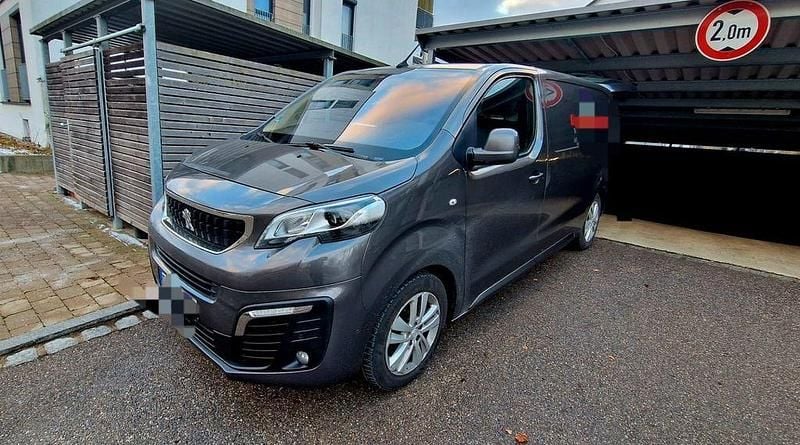 Gebraucht Peugeot Expert 150 PS (110 kW) 2018 Grau Van