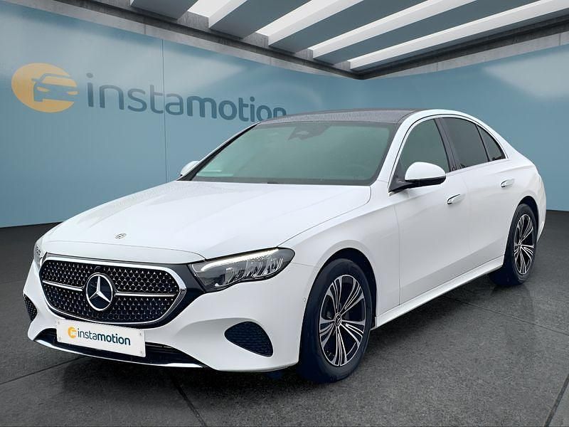 Weiß Gebraucht 2024 Mercedes E200 Limousine | 54.099 € (Teuer) - Bild 1/4