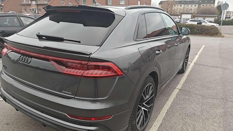Gebraucht Audi Q8 S-Line 286 PS (210 kW) 2019 Grau SUV