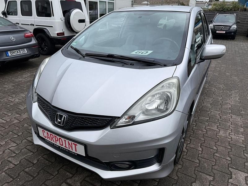 Silber Gebraucht 2014 Honda Jazz SI Kleinwagen | 9.850 € (Fairer Preis) - Bild 1/4