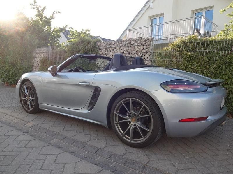 Silber Gebraucht 2020 Porsche 718 Boxster Cabrio | 56.500 € (Superpreis) - Bild 1/4