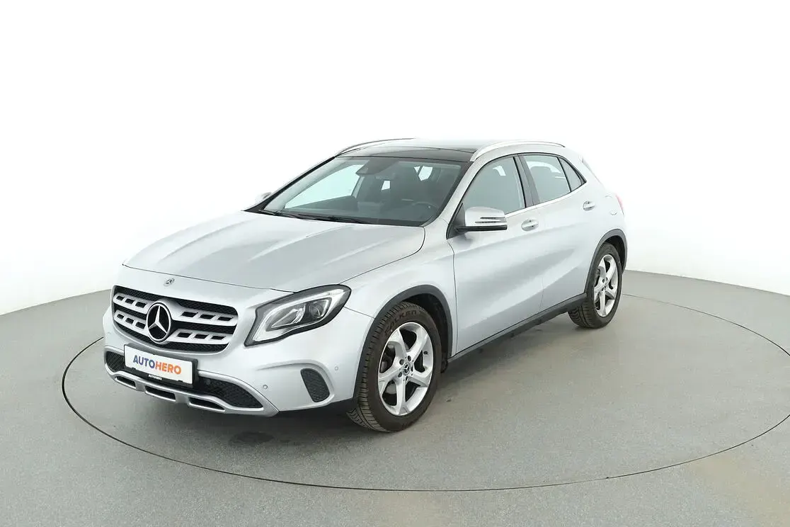 Gebraucht Mercedes GLA180 Urban 122 PS (89 kW) 2019 SUV