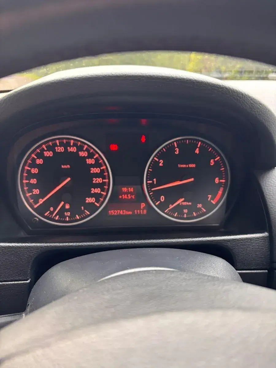 Second-hand BMW X1 218 CP (160 kW) 2011 Negru SUV