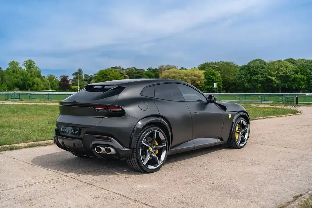 Second-hand Ferrari Purosangue 725 CP (533 kW) 2024 Gri SUV