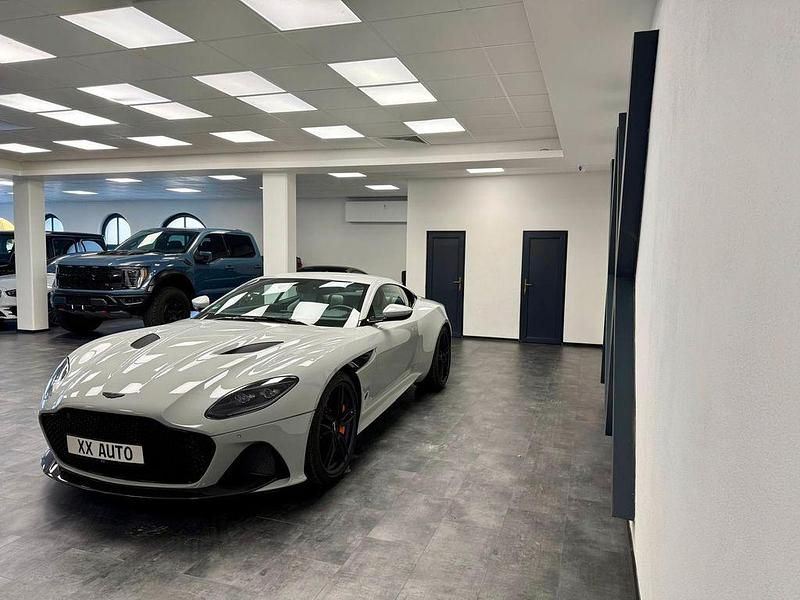 Gebraucht Aston Martin DBS 725 PS (533 kW) 2023 Grau