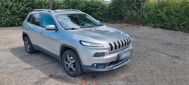 Silber Gebraucht 2016 Jeep Cherokee SUV | 9.500 € (Superpreis) - Bild 1/4