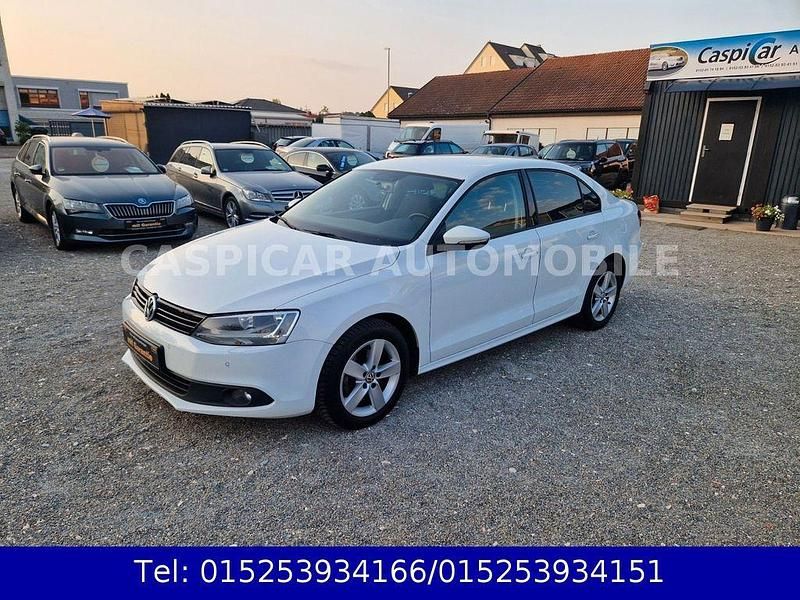 Gebraucht VW Jetta 105 PS (77 kW) 2014 Pure white Limousine