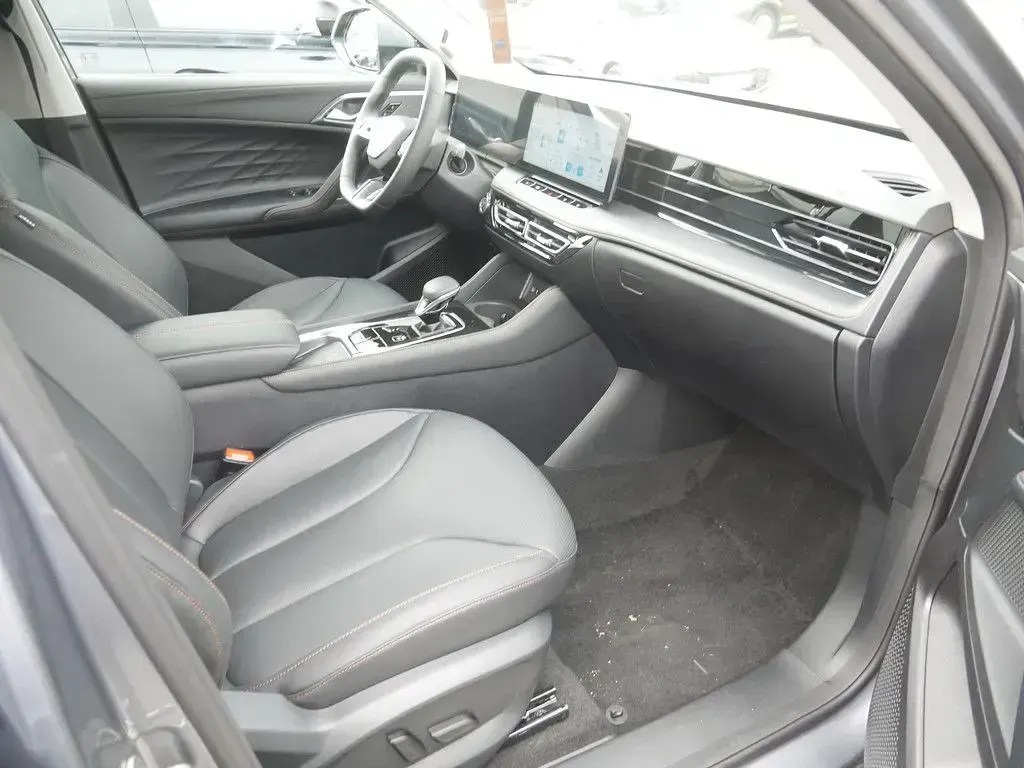 Gebraucht MG HS Luxury 199 PS (146 kW) 2025 Grau SUV